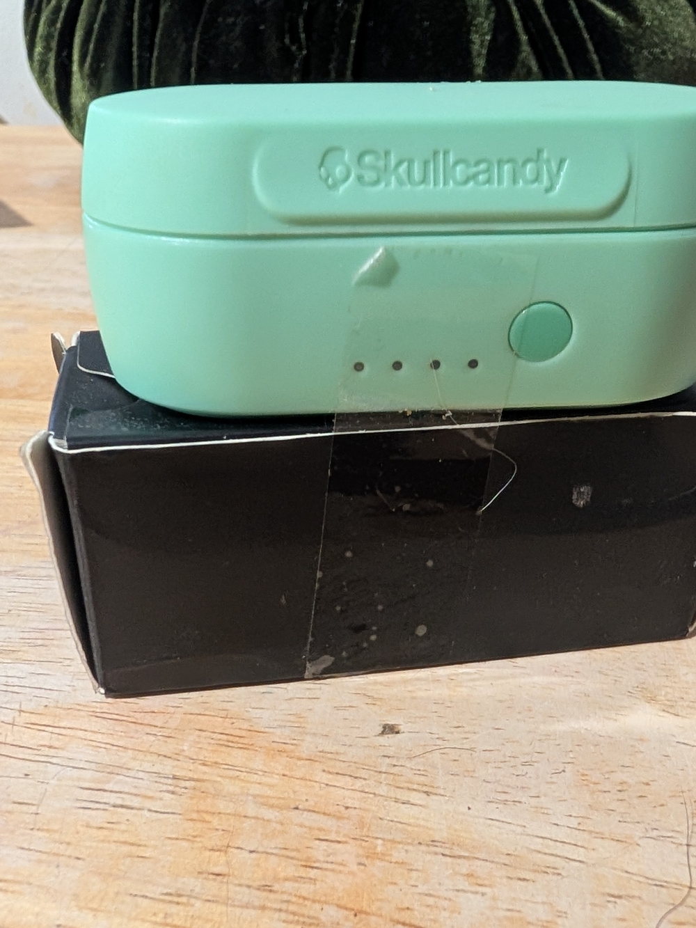 Skullcandy Mint Green Wireless Earbuds And Charging Case